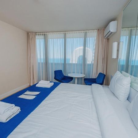 Panorama Aparthotel Orbi City Batumi Exterior photo