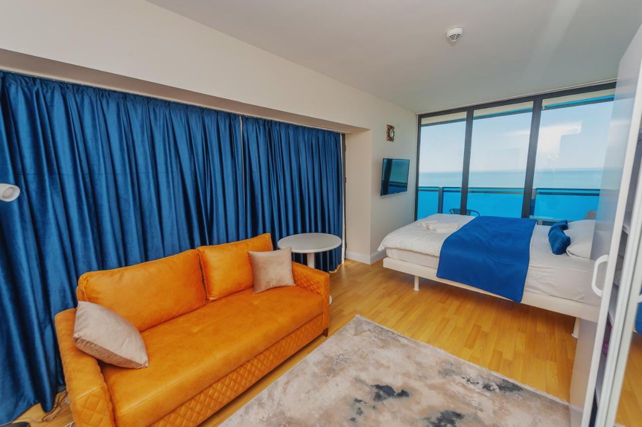 Panorama Aparthotel Orbi City Batumi Exterior photo