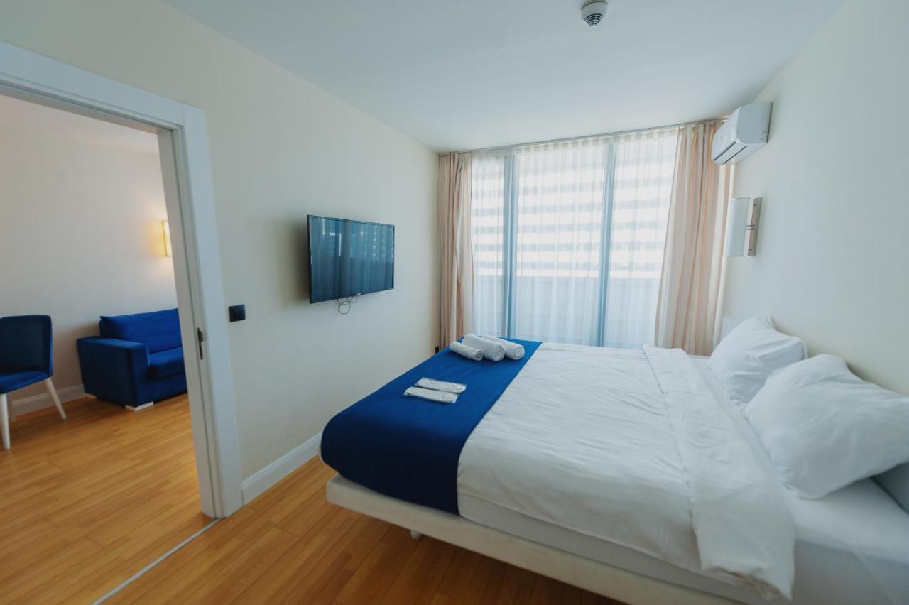 Panorama Aparthotel Orbi City Batumi Exterior photo