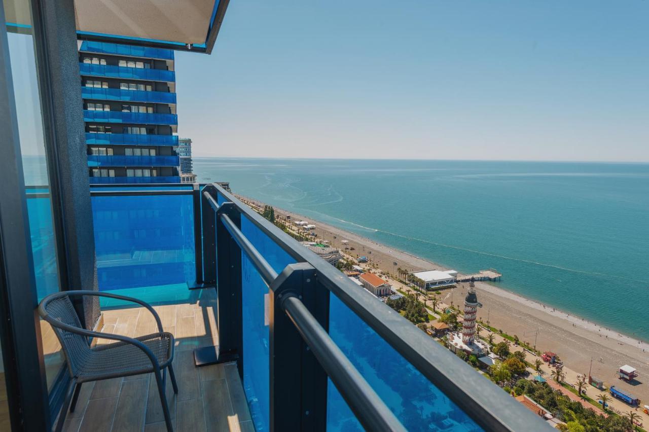 Panorama Aparthotel Orbi City Batumi Exterior photo